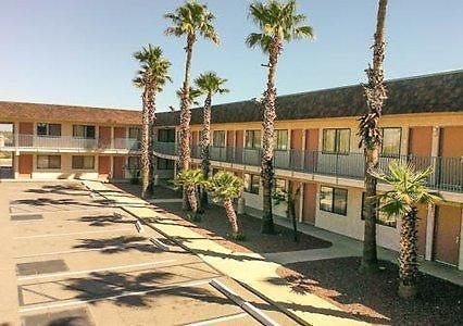 Super Inn Motel Тусон Екстериор снимка